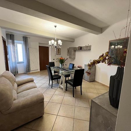 La Rocchetta Villa Sutri Bagian luar foto